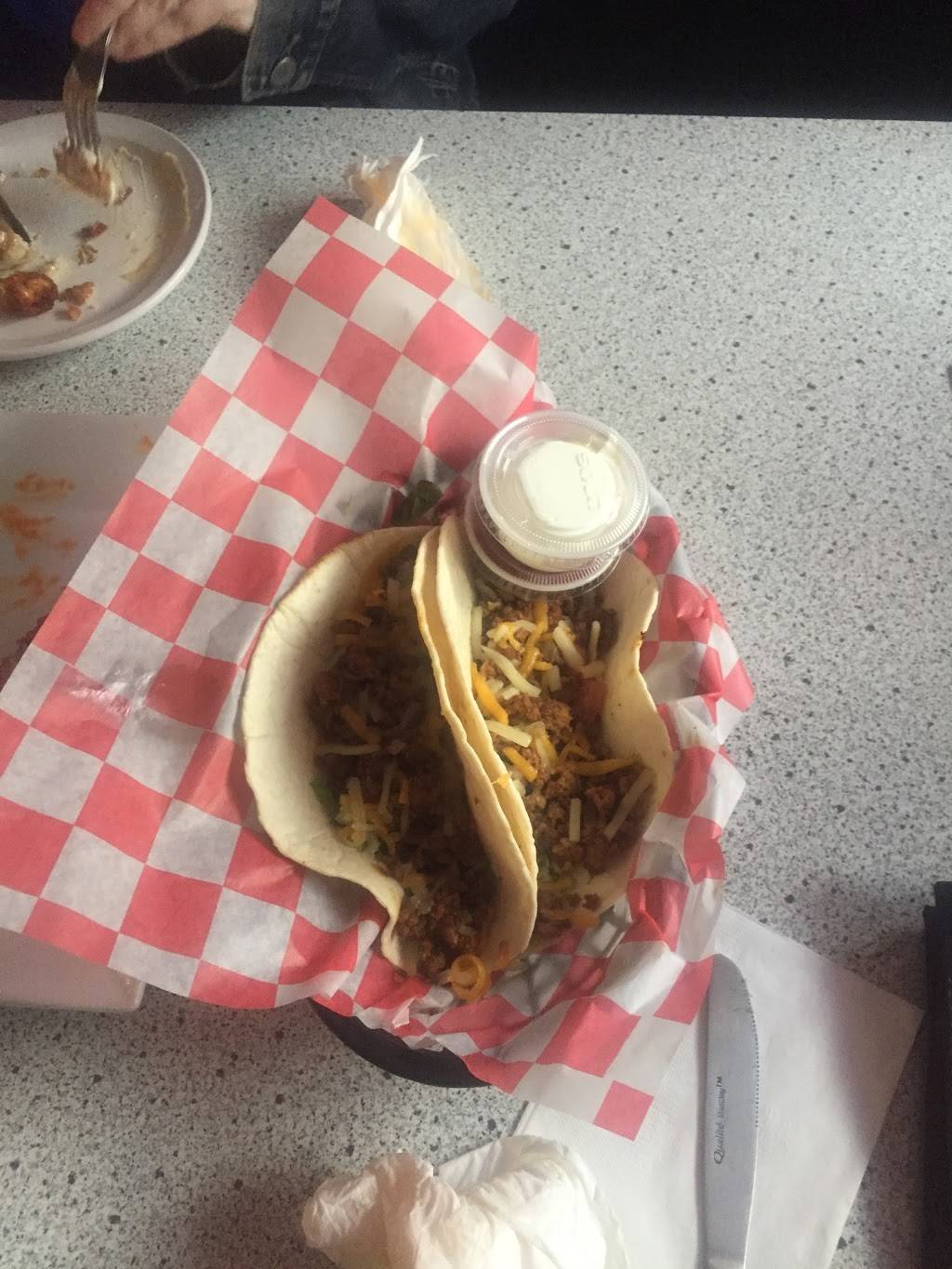 Bens POURHouse & Grille | restaurant | 39 E Main St, Avon, MA 02322, USA | 5085849200 OR +1 508-584-9200