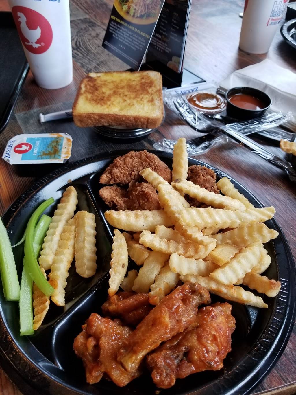 Zaxbys Chicken Fingers & Buffalo Wings | restaurant | 1650 Hendersonville Rd, Asheville, NC 28803, USA | 8282772228 OR +1 828-277-2228
