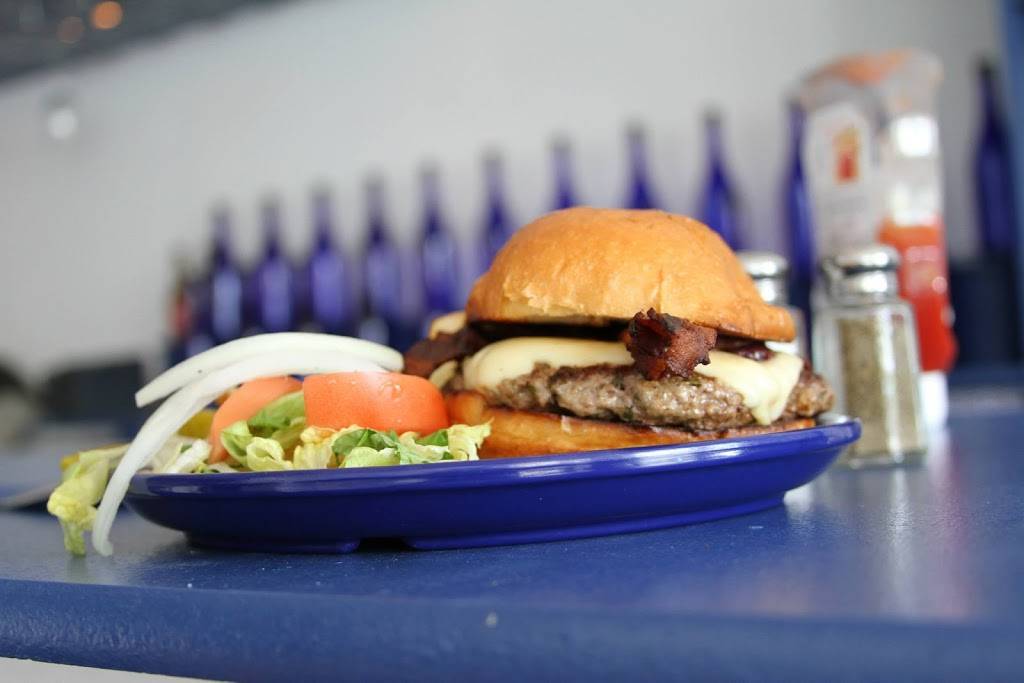 Opa! Charlies Gyros | restaurant | 78415 US-40, Winter Park, CO 80482, USA | 9703637387 OR +1 970-363-7387