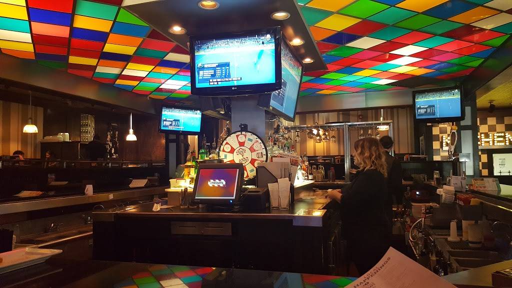 TGI Fridays | restaurant | 302 W Army Trail Rd, Bloomingdale, IL 60108, USA | 6303078126 OR +1 630-307-8126