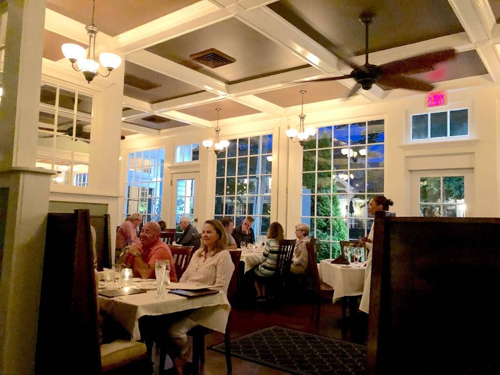 The Glass Onion | restaurant | 37 N Main St, Falmouth, MA 02540, USA | 5085403730 OR +1 508-540-3730