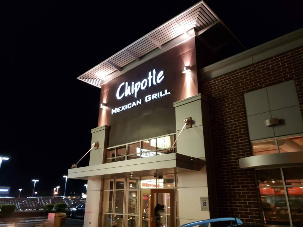 Chipotle Mexican Grill | restaurant | 111 N Mall Dr, Grand Chute, WI 54913, USA | 9206364300 OR +1 920-636-4300
