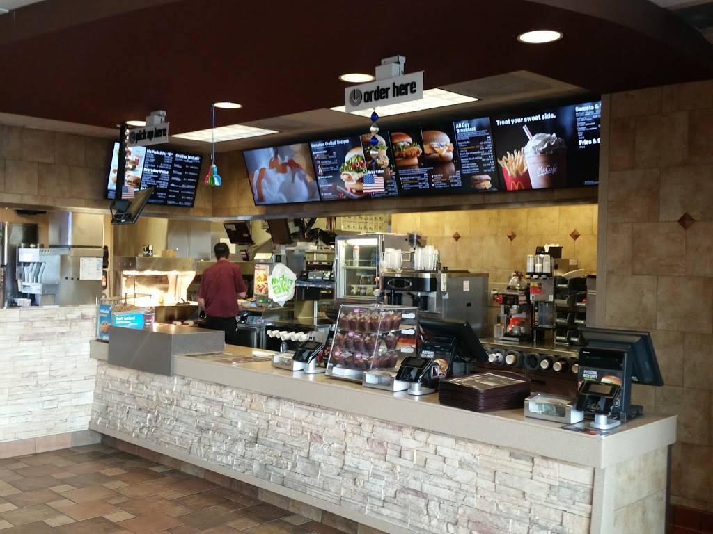 McDonalds | cafe | 160 Chicago Dr, Jenison, MI 49428, USA | 6164572070 OR +1 616-457-2070