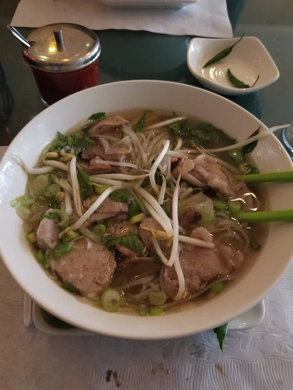 Saigon Restaurant | restaurant | 1230A State St, Santa Barbara, CA 93101, USA | 8059660909 OR +1 805-966-0909