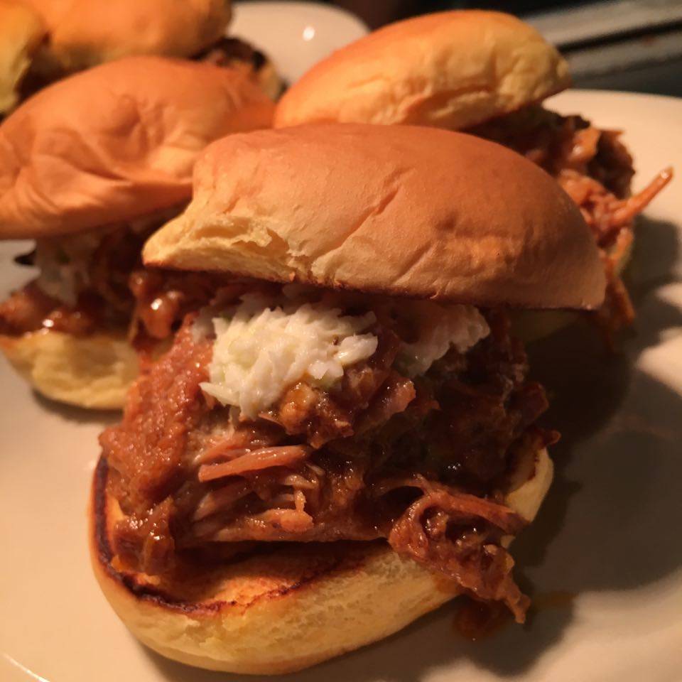 Devils Alley Bar & Grill | meal delivery | 1907 Chestnut St, Philadelphia, PA 19103, USA | 2157510707 OR +1 215-751-0707