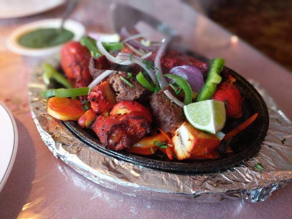 Amrit Palace | restaurant | 3415 SW College Rd, Ocala, FL 34474, USA | 3528738500 OR +1 352-873-8500