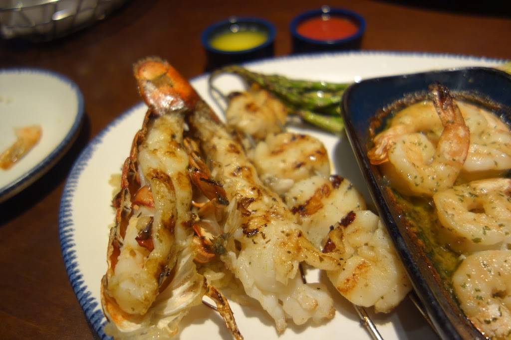 Red Lobster | restaurant | 1726 Glidewell Dr, Burlington, NC 27215, USA | 3365849969 OR +1 336-584-9969