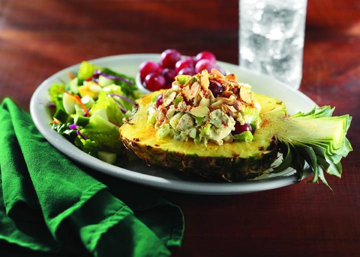 Demos Restaurant | restaurant | 1115 NW Broad St, Murfreesboro, TN 37129, USA | 6158953701 OR +1 615-895-3701