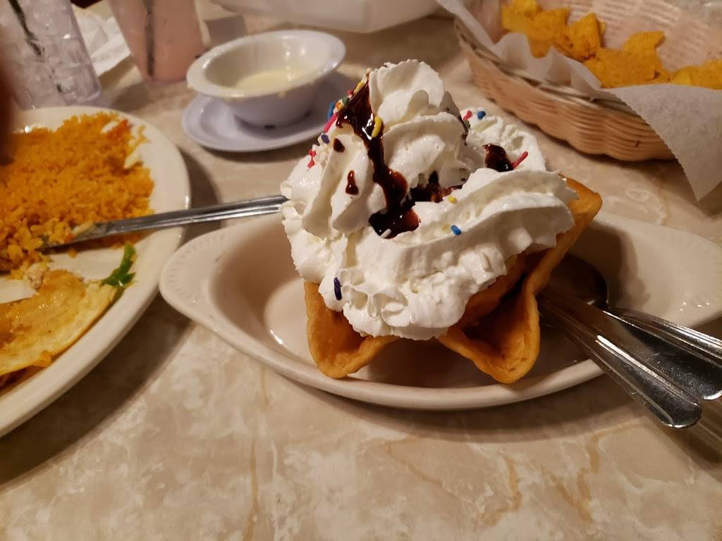 Uncle Titos Mexican Grill | restaurant | 2215 E Waterloo Rd, Akron, OH 44312, USA | 3302080429 OR +1 330-208-0429