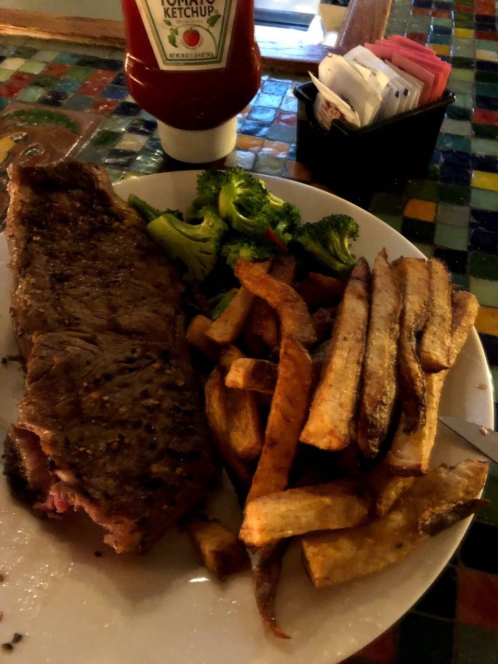 Silkys Pub | restaurant | 5135 Liberty Ave, Pittsburgh, PA 15224, USA | 4126836141 OR +1 412-683-6141