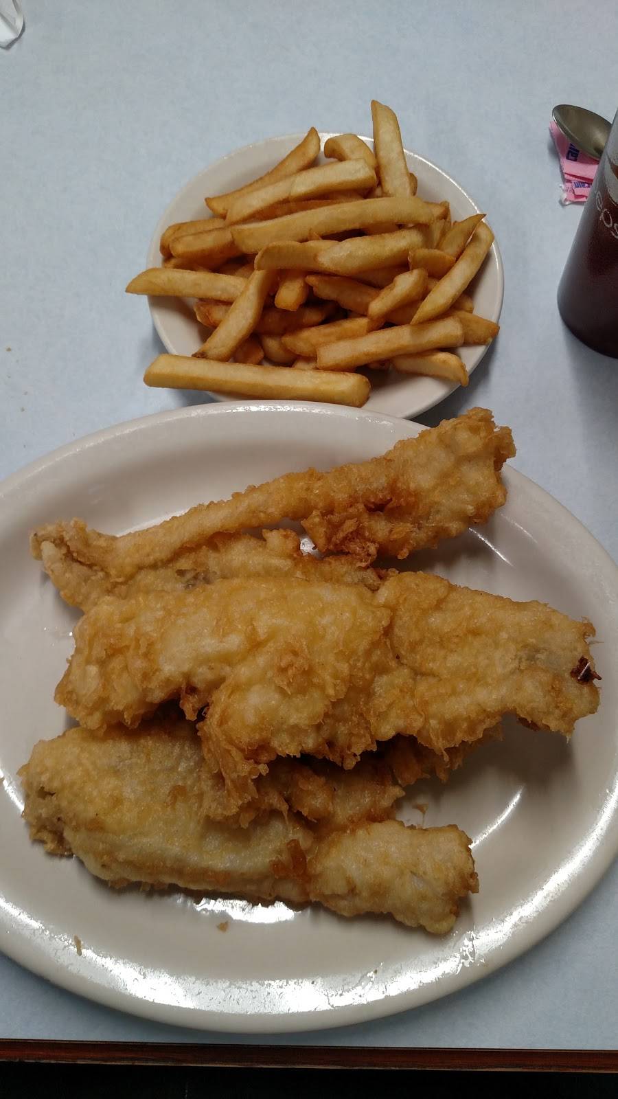 Tonis Café | restaurant | 379 IL-104, Divernon, IL 62530, USA | 2174144272 OR +1 217-414-4272