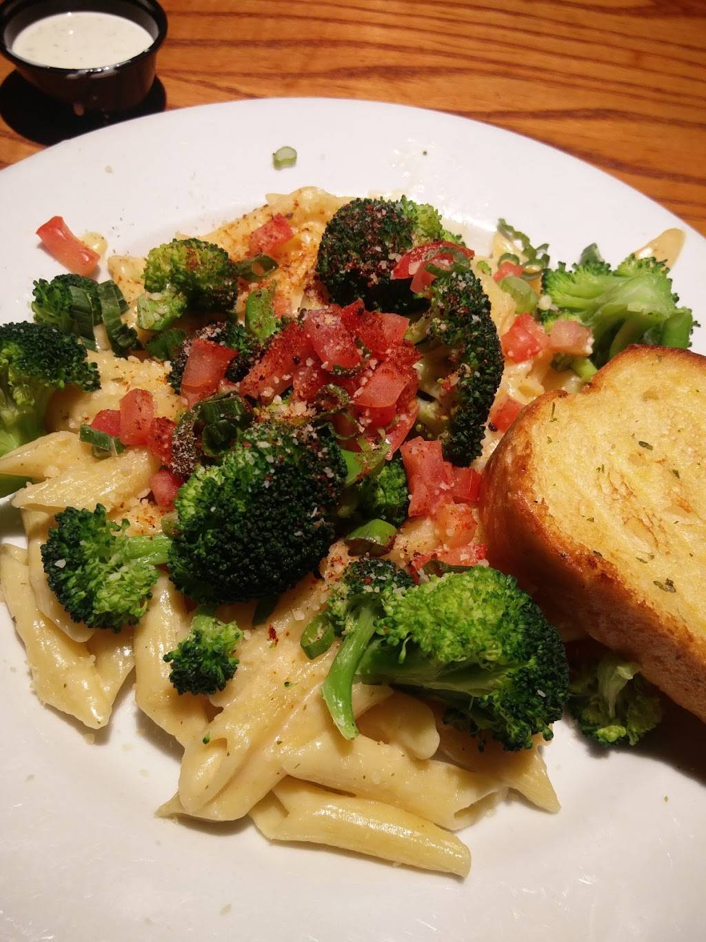 Chilis Grill & Bar | meal takeaway | 10643 Valley View St, Cypress, CA 90630, USA | 7142290478 OR +1 714-229-0478