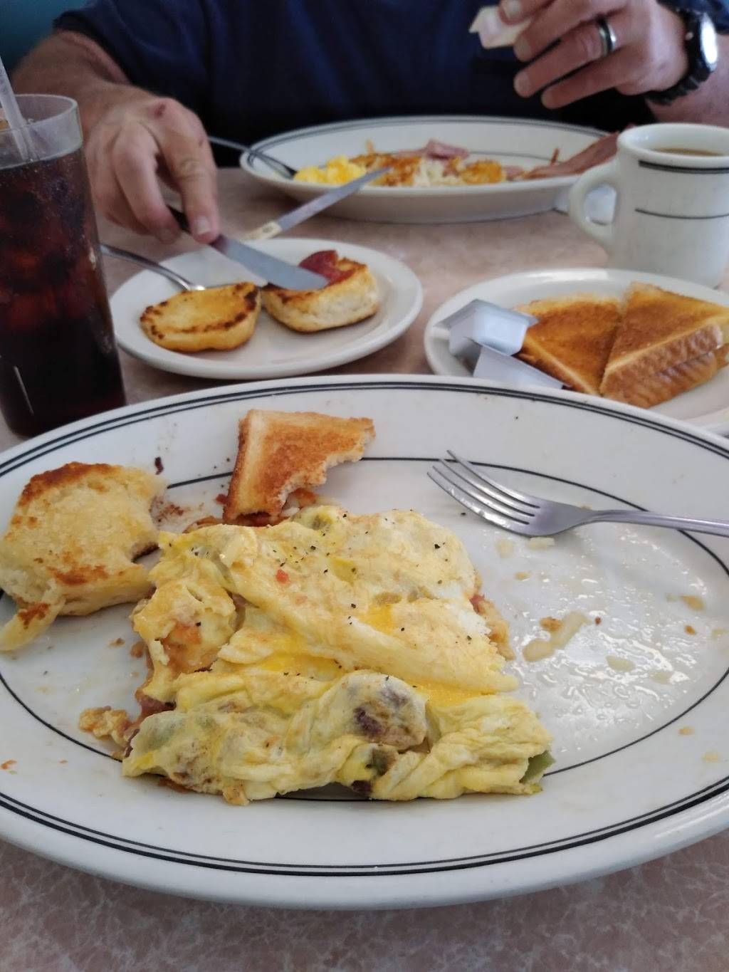 BETTYS DINER | restaurant | 2175 N Ashley St, Valdosta, GA 31602, USA | 2292476263 OR +1 229-247-6263