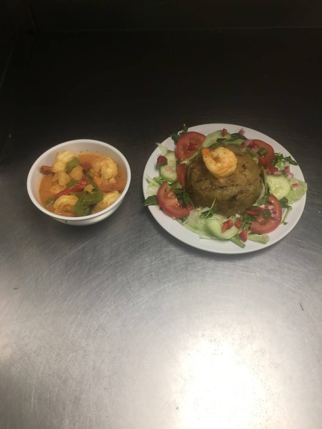 Mangú Dominican Bistro | restaurant | 264 Hyde Park Ave, Boston, MA 02130, USA | 6175222455 OR +1 617-522-2455