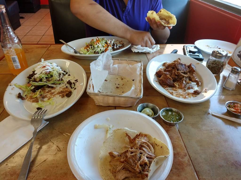 Taqueria Los Cazos | restaurant | 123 1st St #2002, Fort Lupton, CO 80621, USA | 3035023289 OR +1 303-502-3289