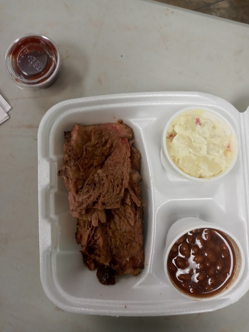 LIL DS BBQ | restaurant | 412 E Harding Ave, Pine Bluff, AR 71601, USA | 8702099377 OR +1 870-209-9377