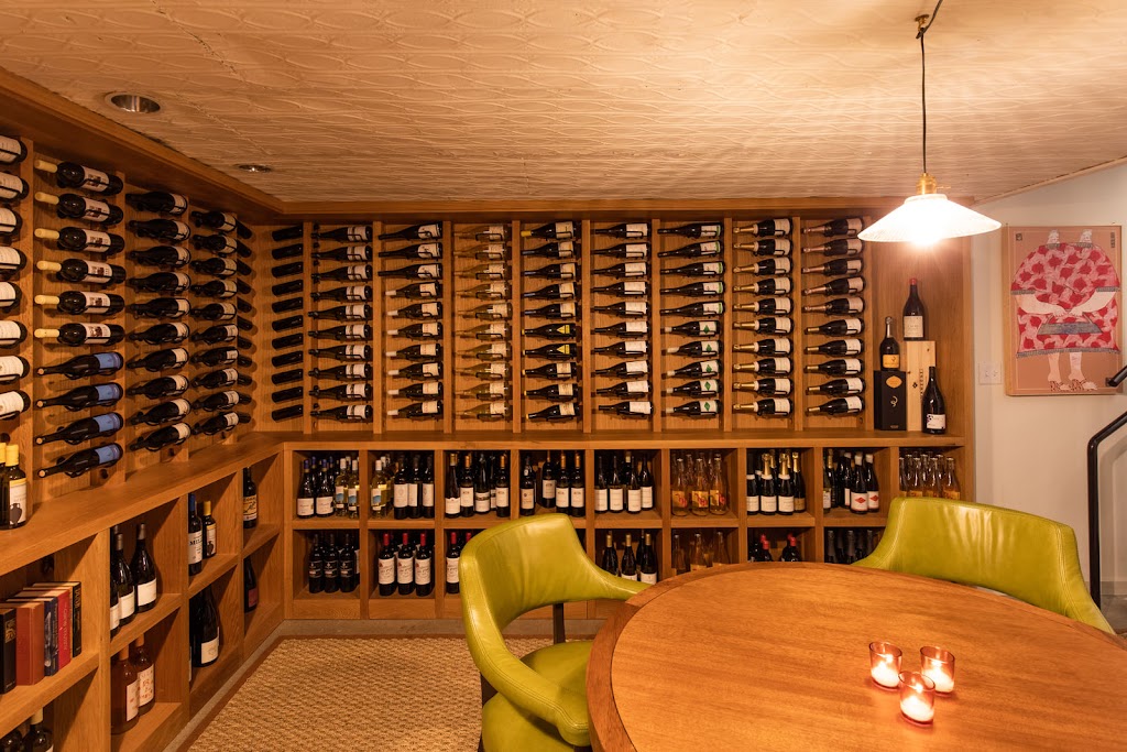 Birdies | restaurant | 305 W Broad St, Richmond, VA 23220, USA | 8045259321 OR +1 804-525-9321