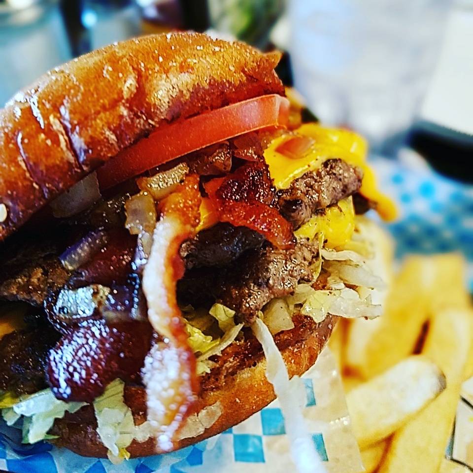 Burgers & Beer | restaurant | 41577 Margarita Rd Suite 101, Temecula, CA 92591, USA | 9512969716 OR +1 951-296-9716