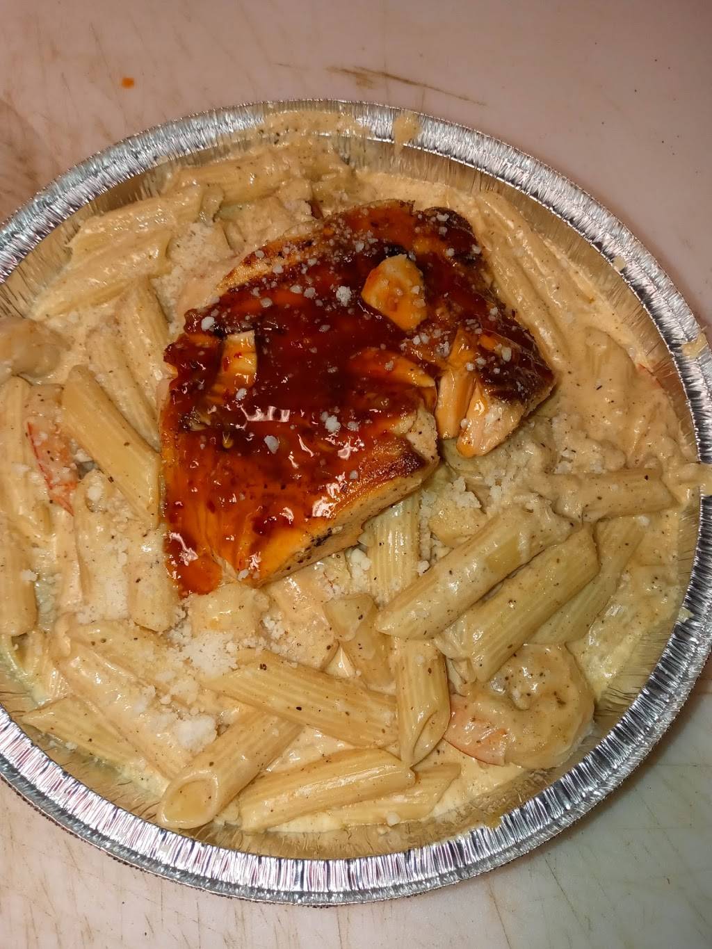 Grab Your Wings | restaurant | 714 W 9th St, Chester, PA 19013, USA | 4844803078 OR +1 484-480-3078