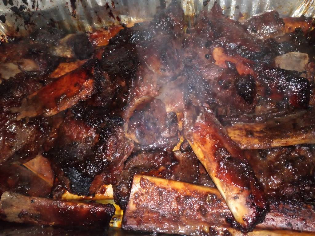 Mizzs Wings N Things | restaurant | 5212 Florence Ave, Philadelphia, PA 19143, USA | 2673489237 OR +1 267-348-9237