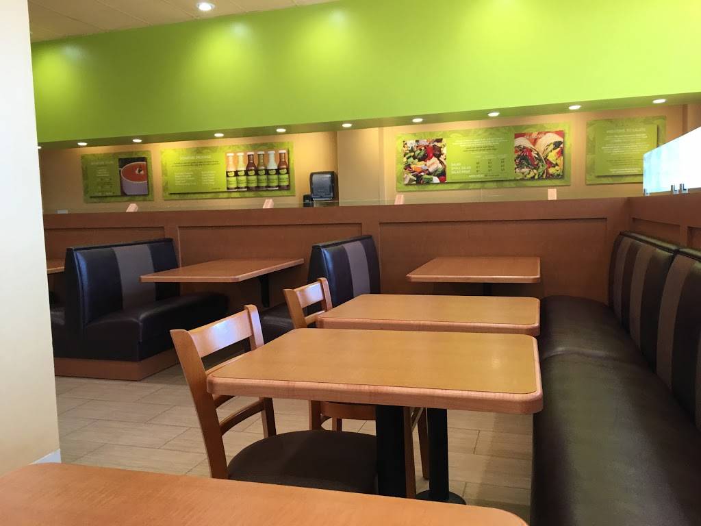 Salata | restaurant | 2864 W Berry St, Fort Worth, TX 76109, USA | 6823129400 OR +1 682-312-9400