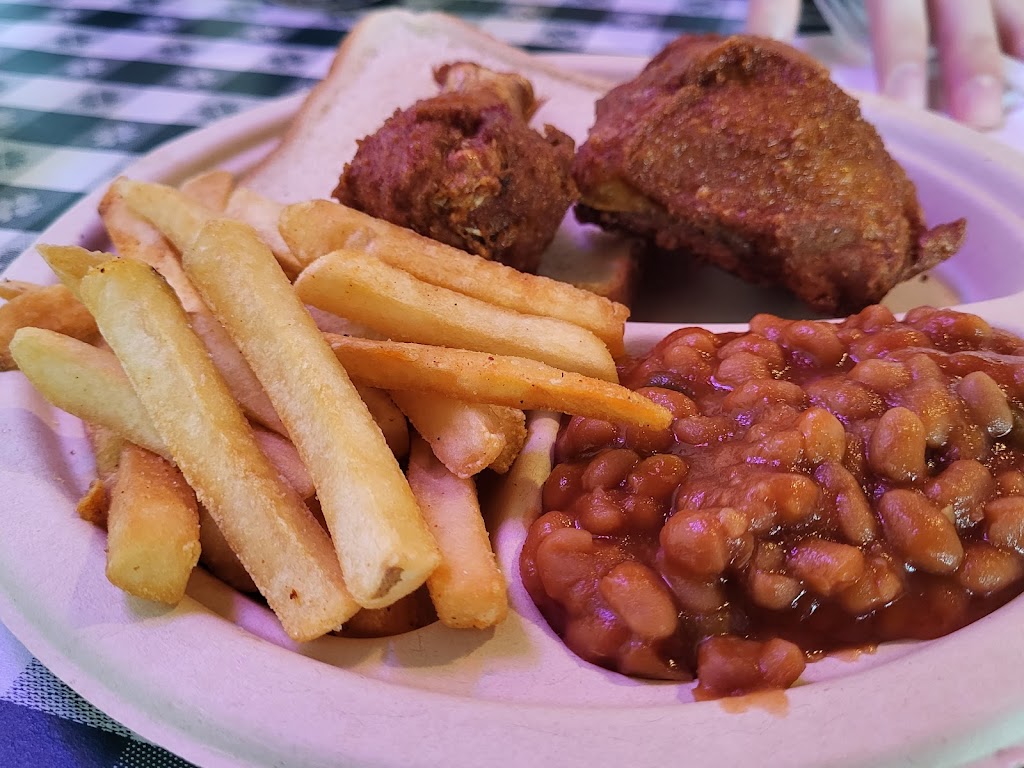 Guss World Famous Fried Chicken | restaurant | 212 W Main St, Mesa, AZ 85201, USA | 4805900404 OR +1 480-590-0404