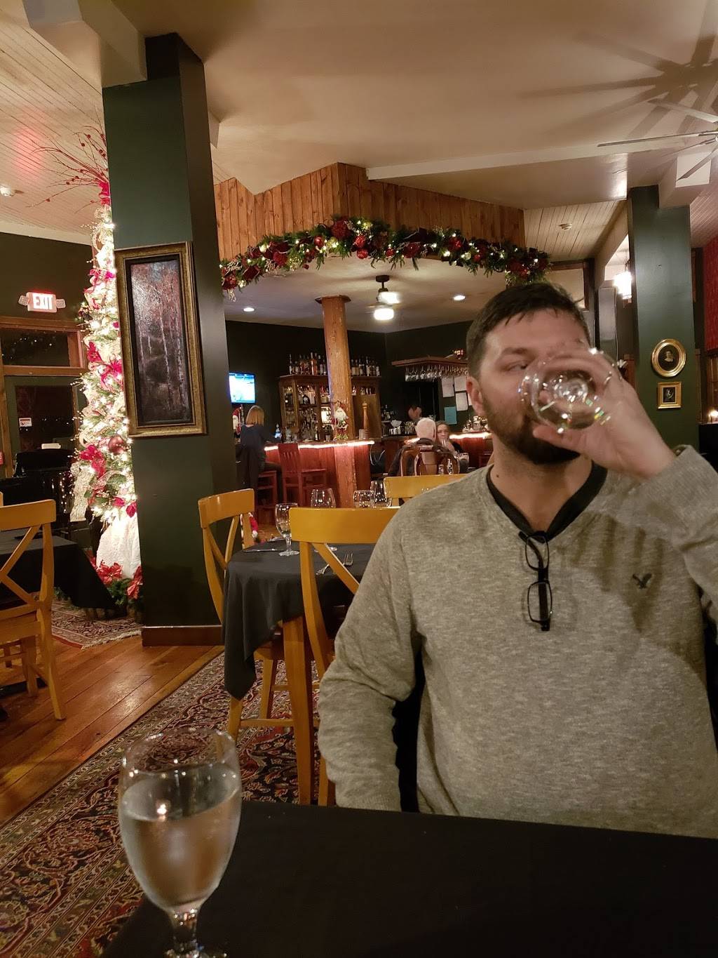 Grand Taverne Restaurant & Lounge | restaurant | 37 N Main St, Eureka Springs, AR 72632, USA | 4792536756 OR +1 479-253-6756