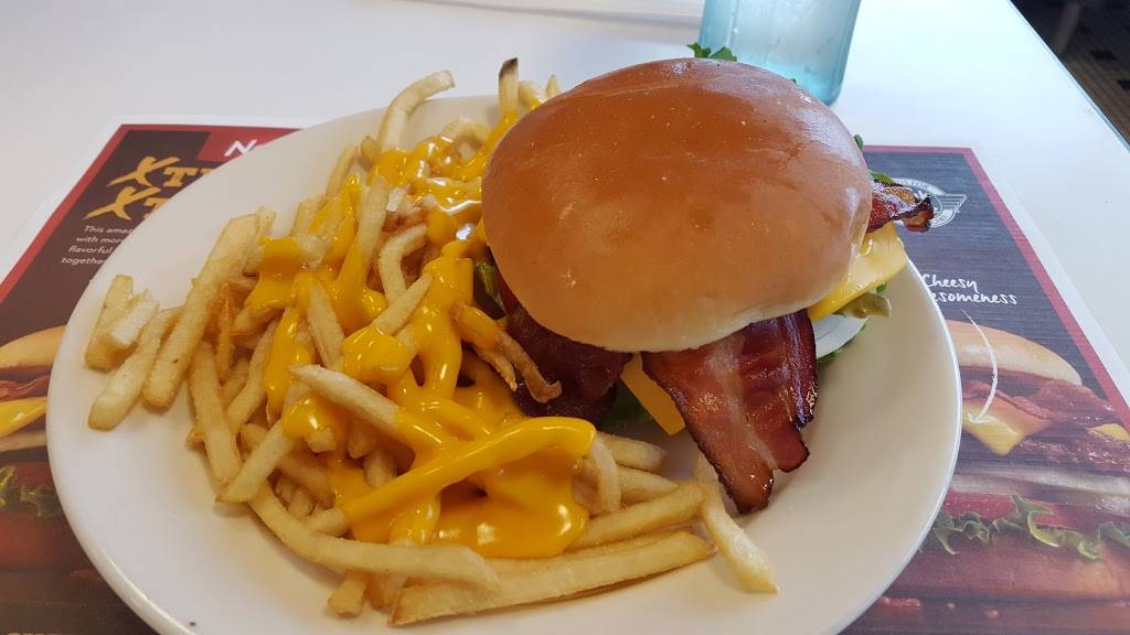 Steak n Shake | restaurant | 1640 E Tipton St, Seymour, IN 47274, USA | 8125236616 OR +1 812-523-6616