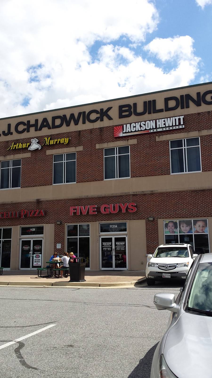 Five Guys | meal takeaway | 1131-A Rt. 3 N, Gambrills, MD 21054, USA | 4107213585 OR +1 410-721-3585