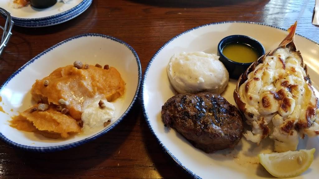Red Lobster | restaurant | 3009 Brittany Ct, Elkhart, IN 46514, USA | 5742644115 OR +1 574-264-4115