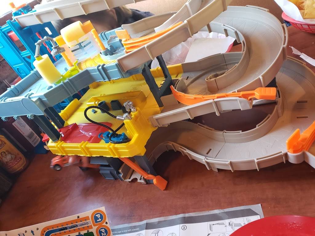 Camelias Mexican Grill | restaurant | 1304 E Eleven Mile Rd, Royal Oak, MI 48067, USA | 2485448900 OR +1 248-544-8900