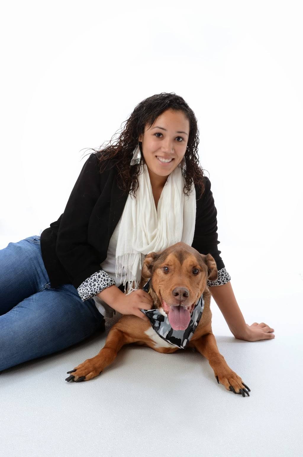 Compass Group Chartwells | restaurant | 400 Taunton Rd E, Whitby, ON L1R 2K6, Canada | 9056667784 OR +1 905-666-7784