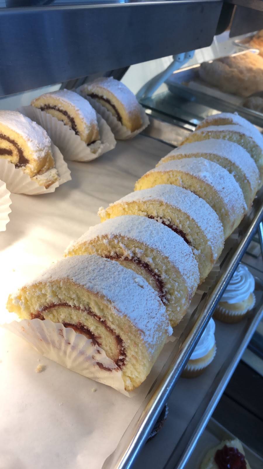 La Patrona Bakery | bakery | 2000 Falcon Trace Blvd Suite 160, Orlando, FL 32837, USA | 4076013466 OR +1 407-601-3466