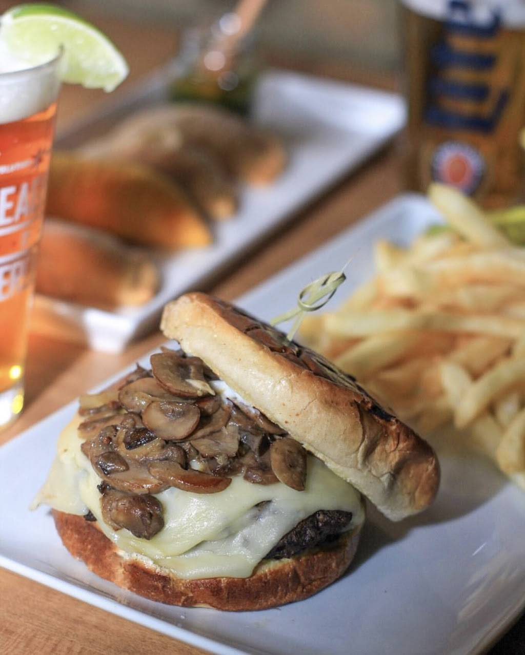 Maderos Latin Grill & Bar | restaurant | 1800 W Irving Park Rd, Chicago, IL 60613, USA | 7737998704 OR +1 773-799-8704