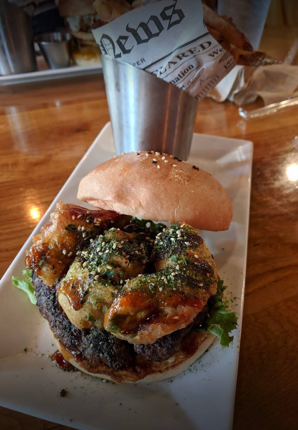 Blacow Burger Sushi & Bar | restaurant | 517 University Center Blvd, Charlotte, NC 28262, USA | 9802376985 OR +1 980-237-6985