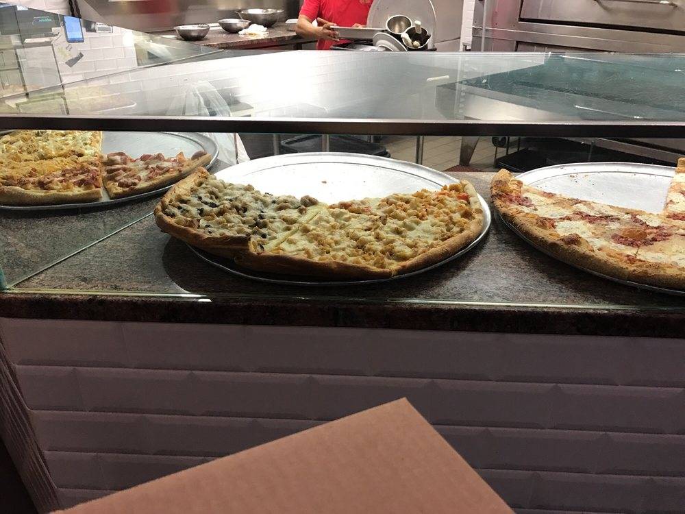 Main Street Pizza | restaurant | 106 Main St, Mineola, NY 11501, USA | 5168777850 OR +1 516-877-7850