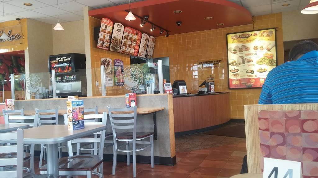 Taco Johns | restaurant | 105 N Sawyer St, Oshkosh, WI 54902, USA | 9202308226 OR +1 920-230-8226