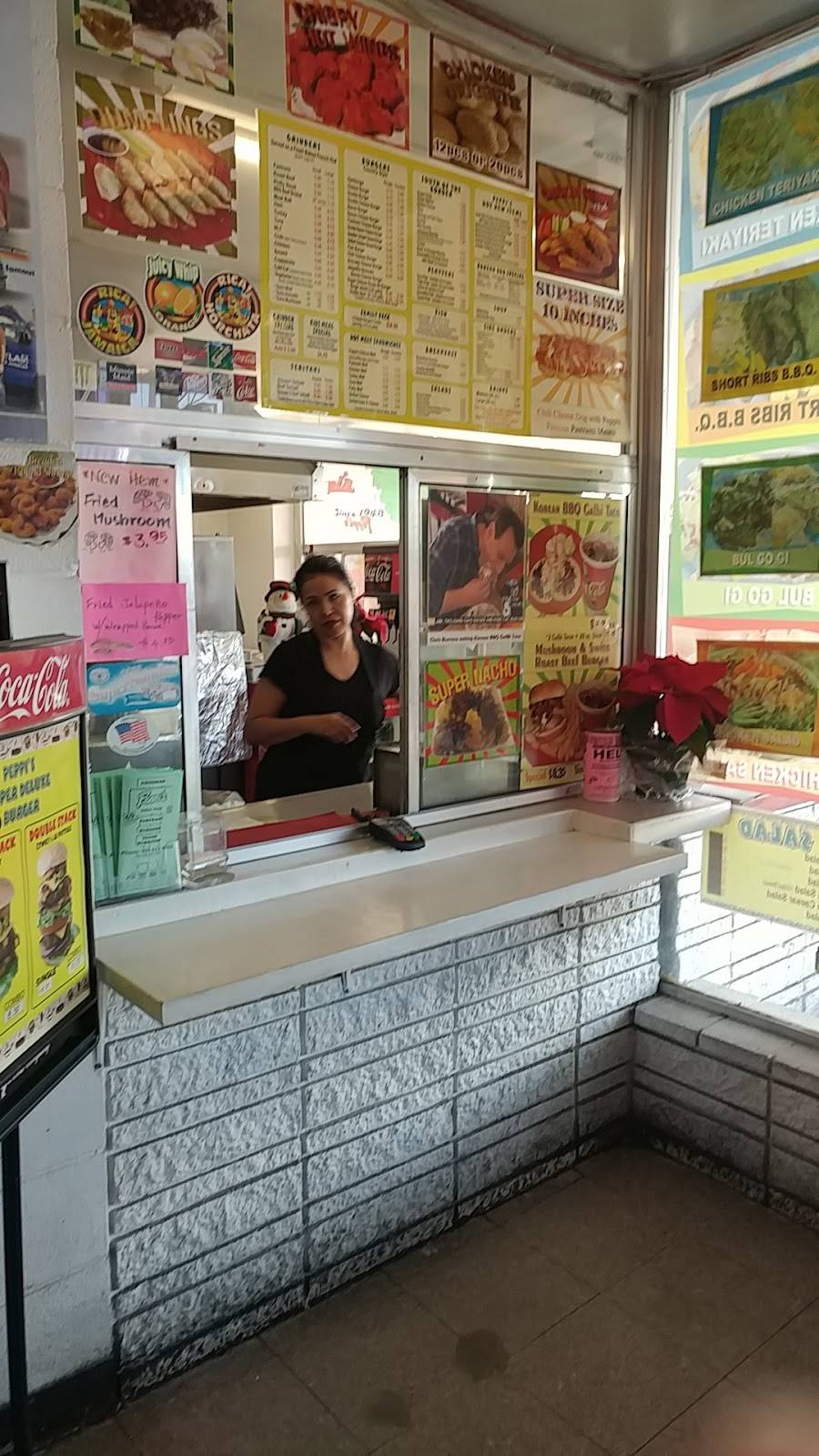 Peppis | restaurant | 17670 E Foothill Blvd, Fontana, CA 92335, USA | 9098224888 OR +1 909-822-4888