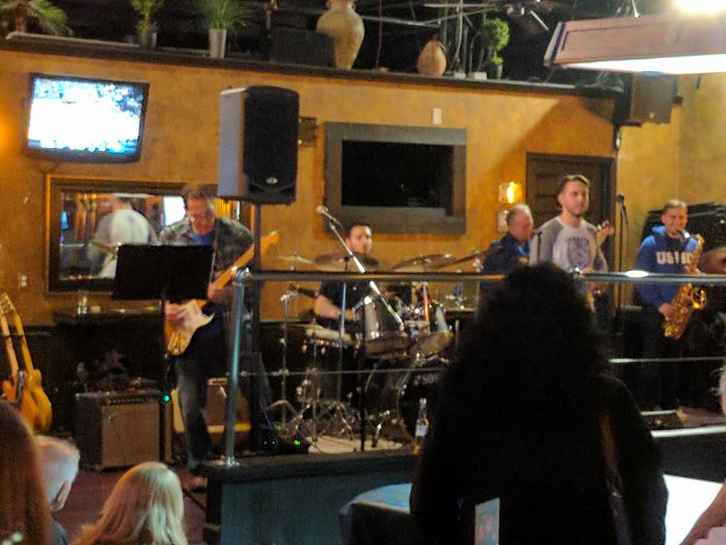 The Big Kahuna | restaurant | 1730 E Jericho Turnpike, Huntington, NY 11743, USA | 6315439100 OR +1 631-543-9100