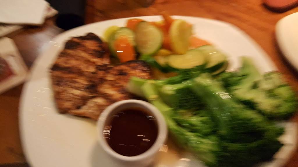 Outback Steakhouse | restaurant | 12258 Jefferson Ave, Newport News, VA 23602, USA | 7572493637 OR +1 757-249-3637