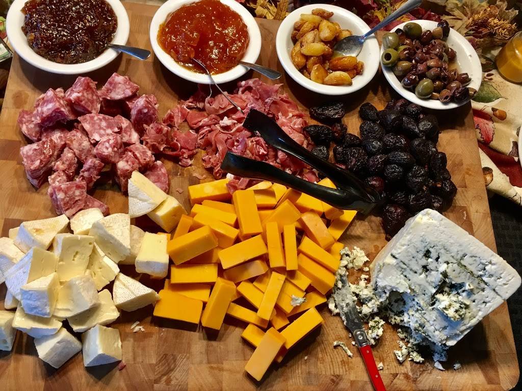 Donnie Bs | restaurant | 1110 Pinellas Bayway S, Tierra Verde, FL 33715, USA | 7272896249 OR +1 727-289-6249