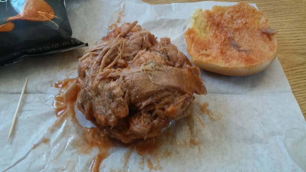 Bills Barbecue | restaurant | 535 S Church Ave, Henderson, TN 38340, USA | 7319894075 OR +1 731-989-4075