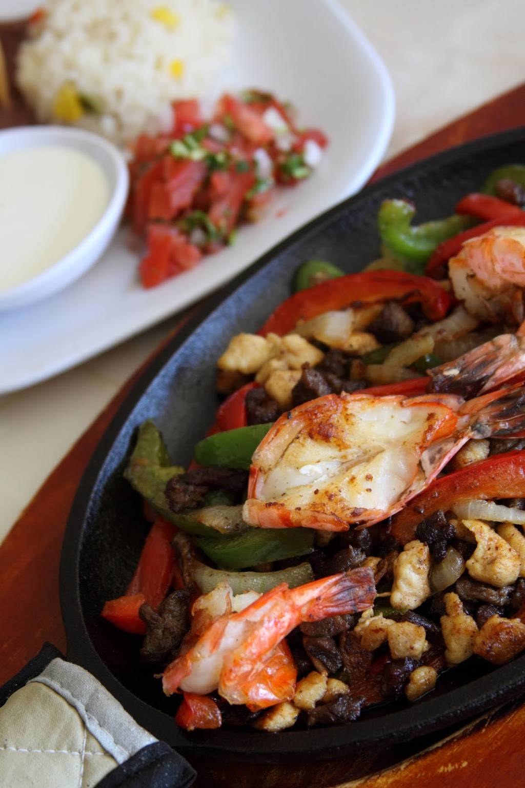 Abis cafe | restaurant | 1532 E Lake St, Minneapolis, MN 55407, USA | 6127210013 OR +1 612-721-0013