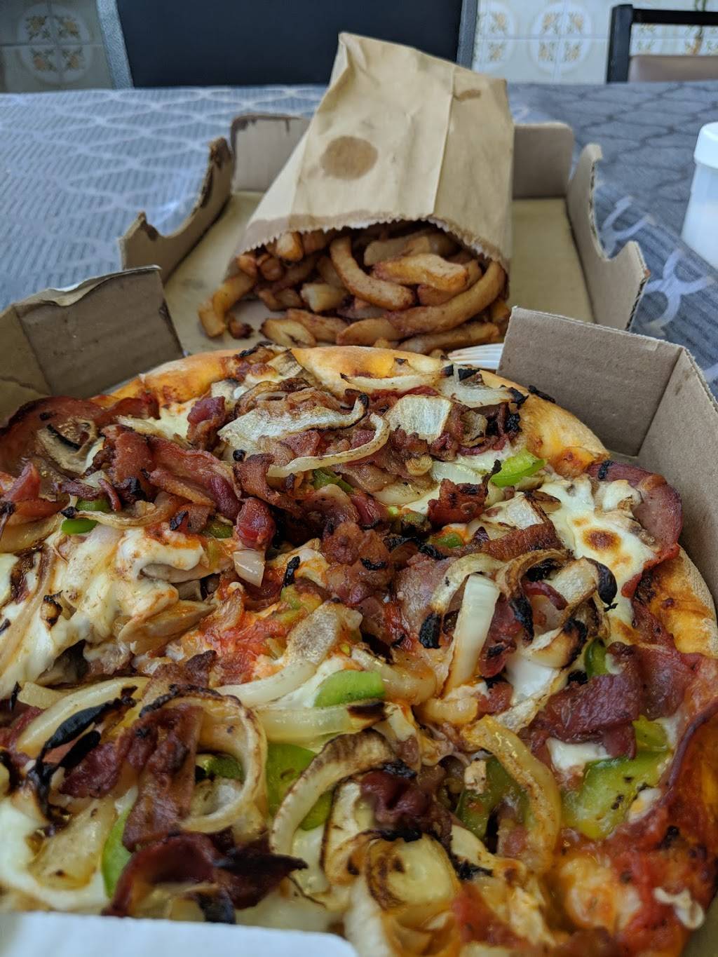 Restaurant Da Frank | restaurant | 5651 Rue Laurendeau, Montréal, QC H4E 3W5, Canada | 5147650389 OR +1 514-765-0389