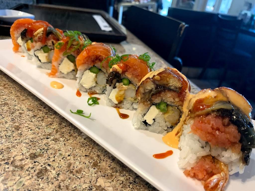 Tomodachi Sushi | restaurant | 10975 Weyburn Ave, Los Angeles, CA 90024, USA | 3108248805 OR +1 310-824-8805