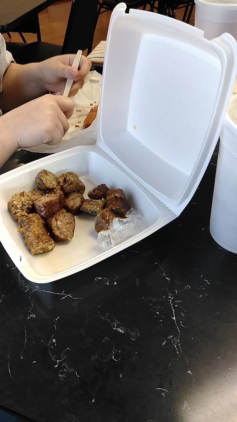 Bobs Bar-B-Que | restaurant | 1205 Pope St, Henderson, TX 75652, USA | 9036578301 OR +1 903-657-8301