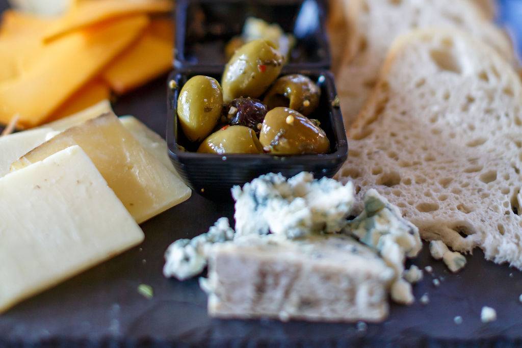 Marys Vine | night club | 211 Kenmawr Ave, Rankin, PA 15104, USA | 4123518463 OR +1 412-351-8463