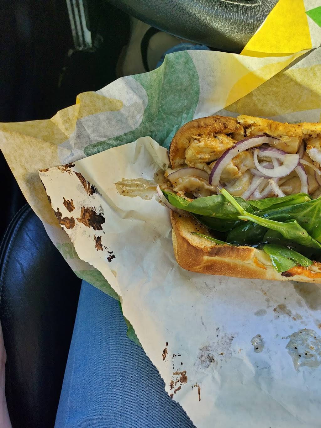 Subway | meal takeaway | 2727 W Alameda Ave, Denver, CO 80219, USA | 3034575182 OR +1 303-457-5182