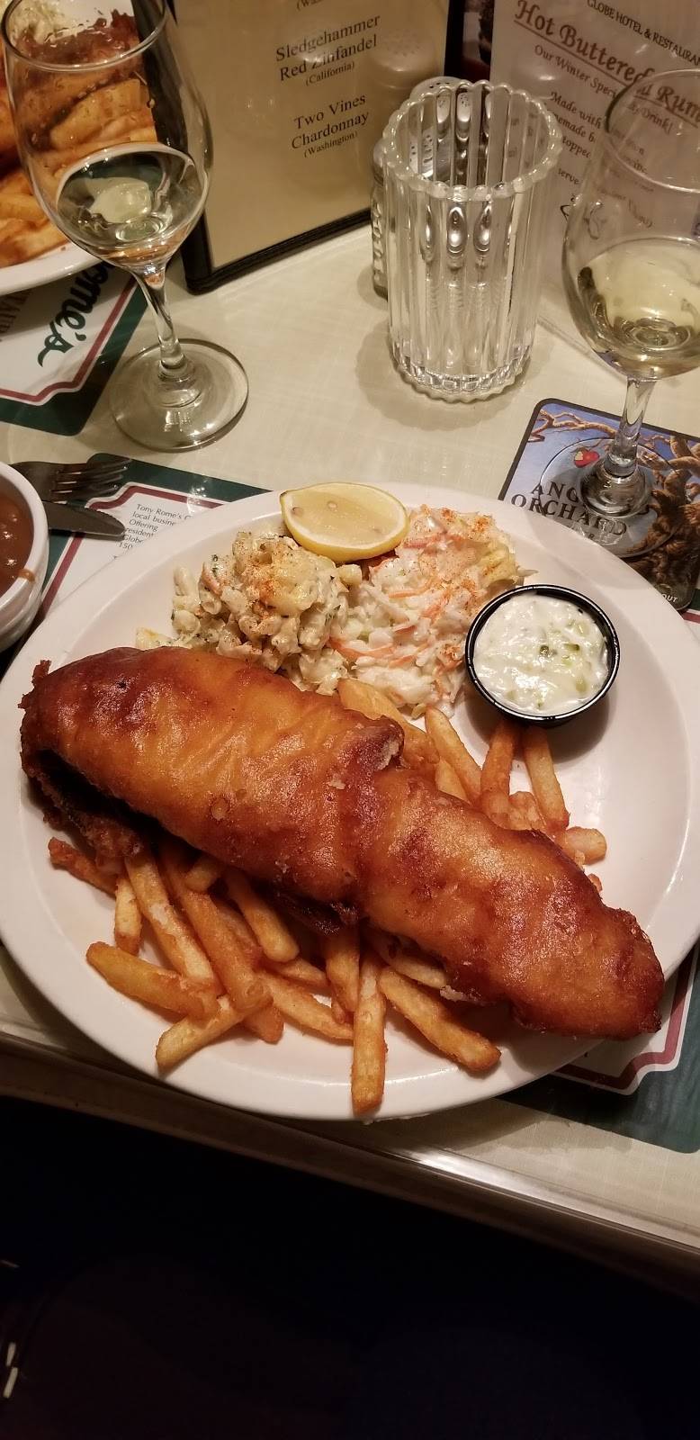 The Globe | restaurant | 711 E Main St, East Aurora, NY 14052, USA | 7166524221 OR +1 716-652-4221