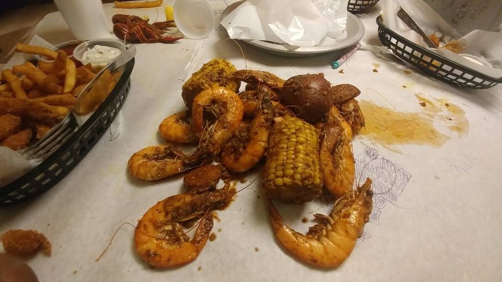 Lakeside Boiling Seafood | restaurant | 4825 Northwest Expy, Oklahoma City, OK 73132, USA | 4057202188 OR +1 405-720-2188